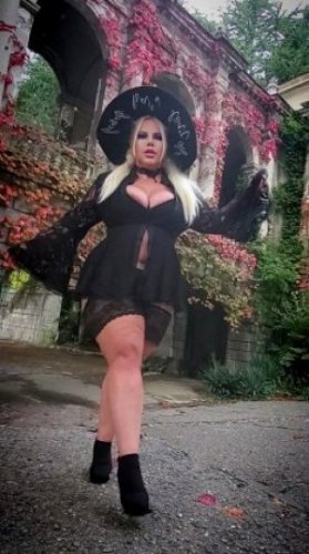 Индивидуалка Селена Влади 